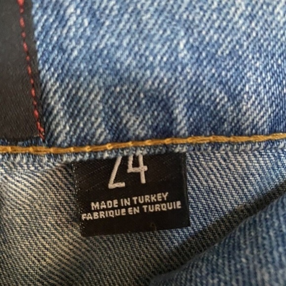 bdg urban outfitters jeans Mom High-Rise Distress/Destroyed Sz. 24 - Picture 4 of 4